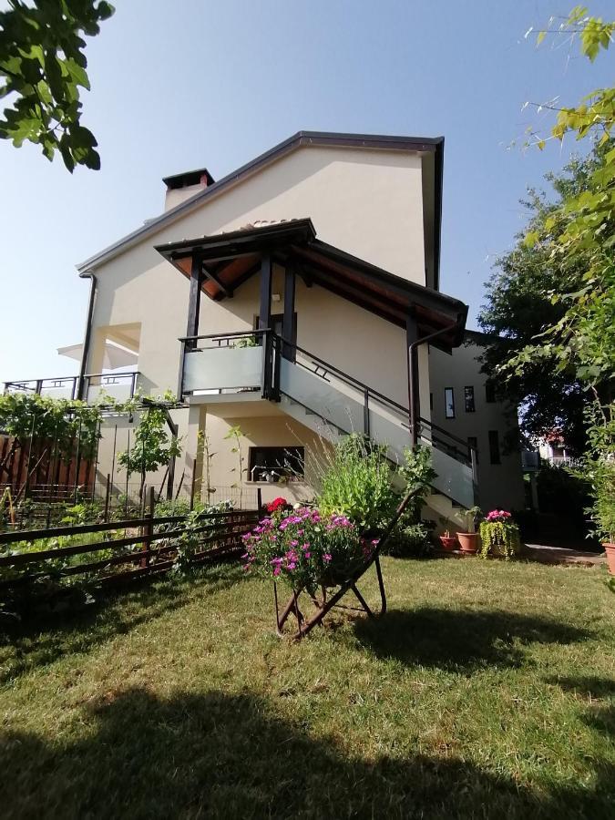 Apartmani Kiko Πόρετς Εξωτερικό φωτογραφία