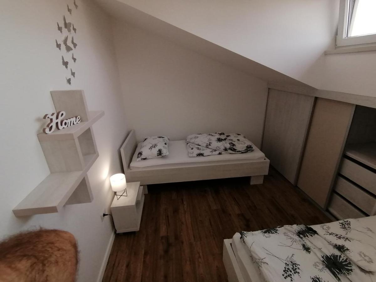 Apartmani Kiko Πόρετς Εξωτερικό φωτογραφία