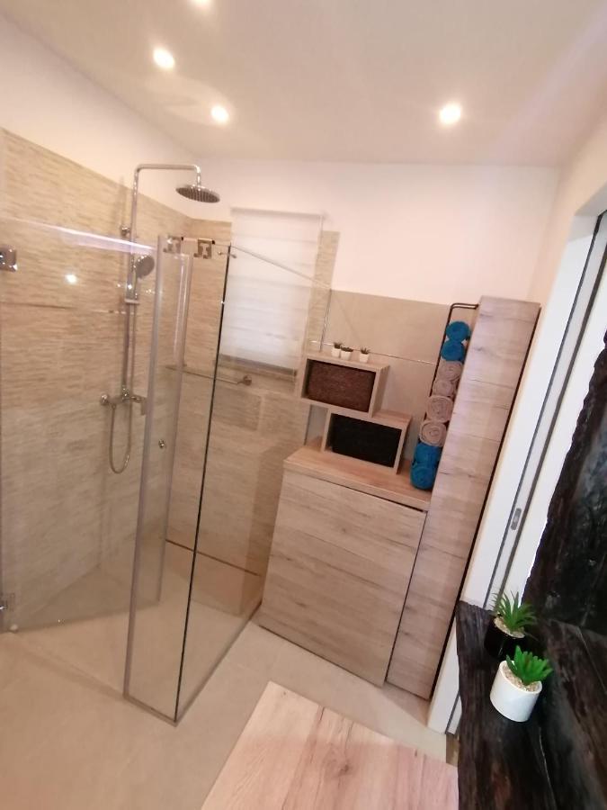 Apartmani Kiko Πόρετς Εξωτερικό φωτογραφία