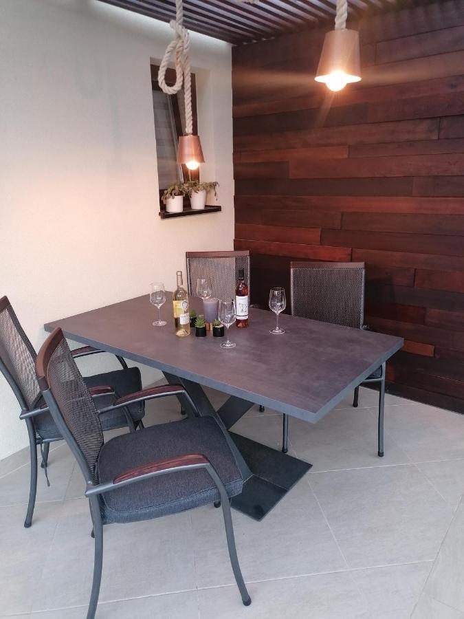 Apartmani Kiko Πόρετς Εξωτερικό φωτογραφία
