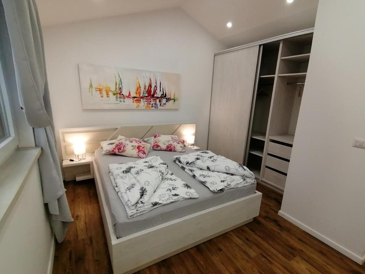 Apartmani Kiko Πόρετς Εξωτερικό φωτογραφία