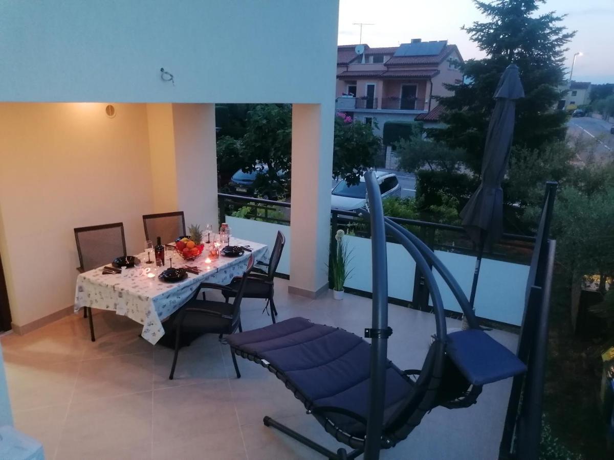 Apartmani Kiko Πόρετς Εξωτερικό φωτογραφία